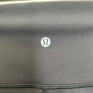 Lululemon Wunder Under 25” size 4 black EUC